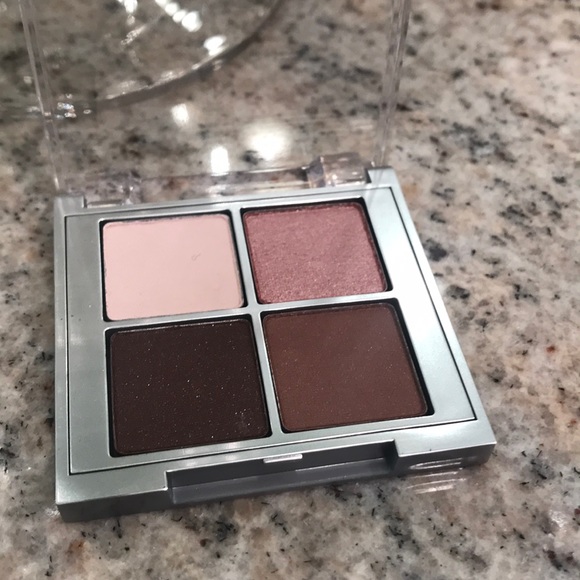 Clinique Other - NEW CLINIQUE EYESHADOW QUAD